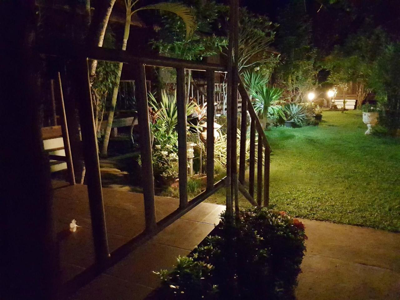 Thai Garden Inn Kanchanaburi Luaran gambar